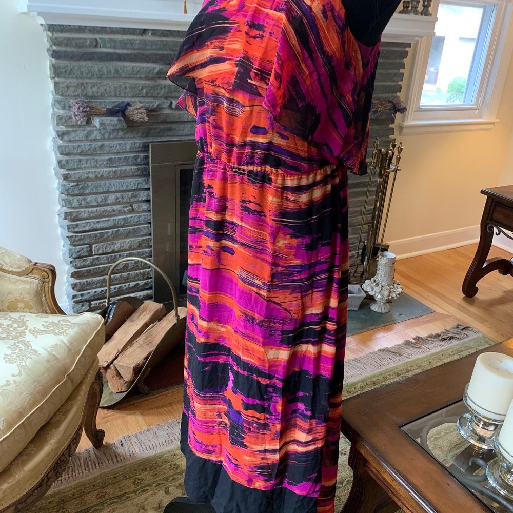 Dress - Picture 2 of 3